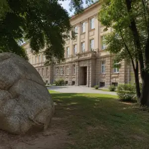 Gymnázium U Balvanu